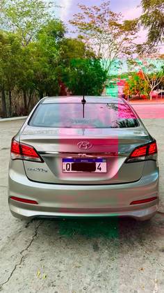 HYUNDAI HB20S 1.0 COMFORT PLUS 12V FLEX 4P MANUAL